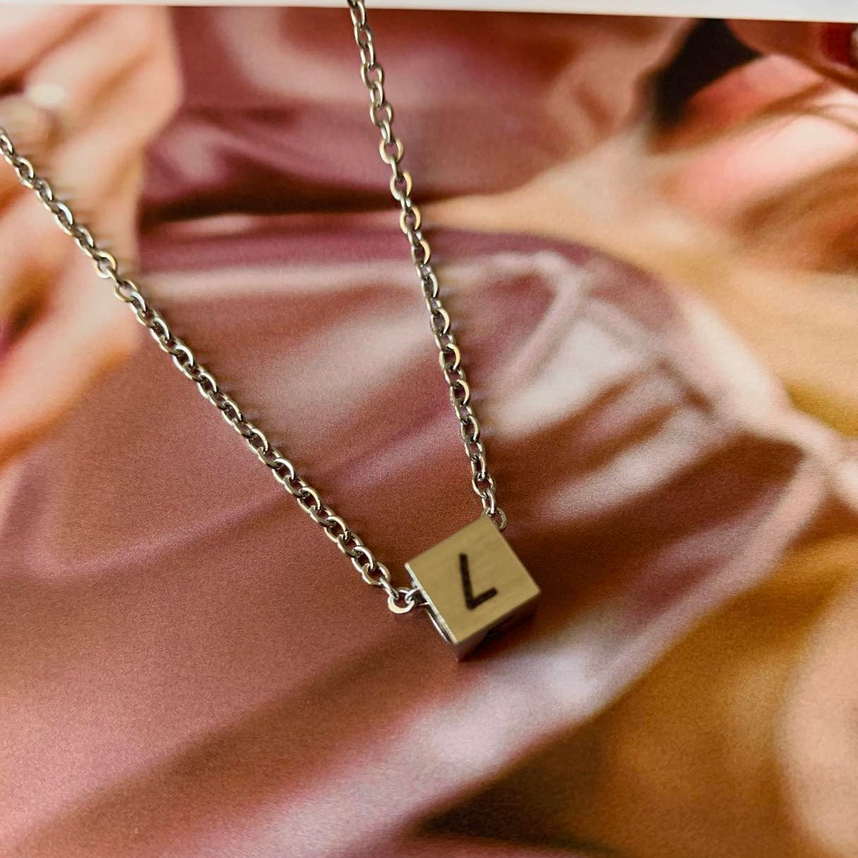 Collar Cubo