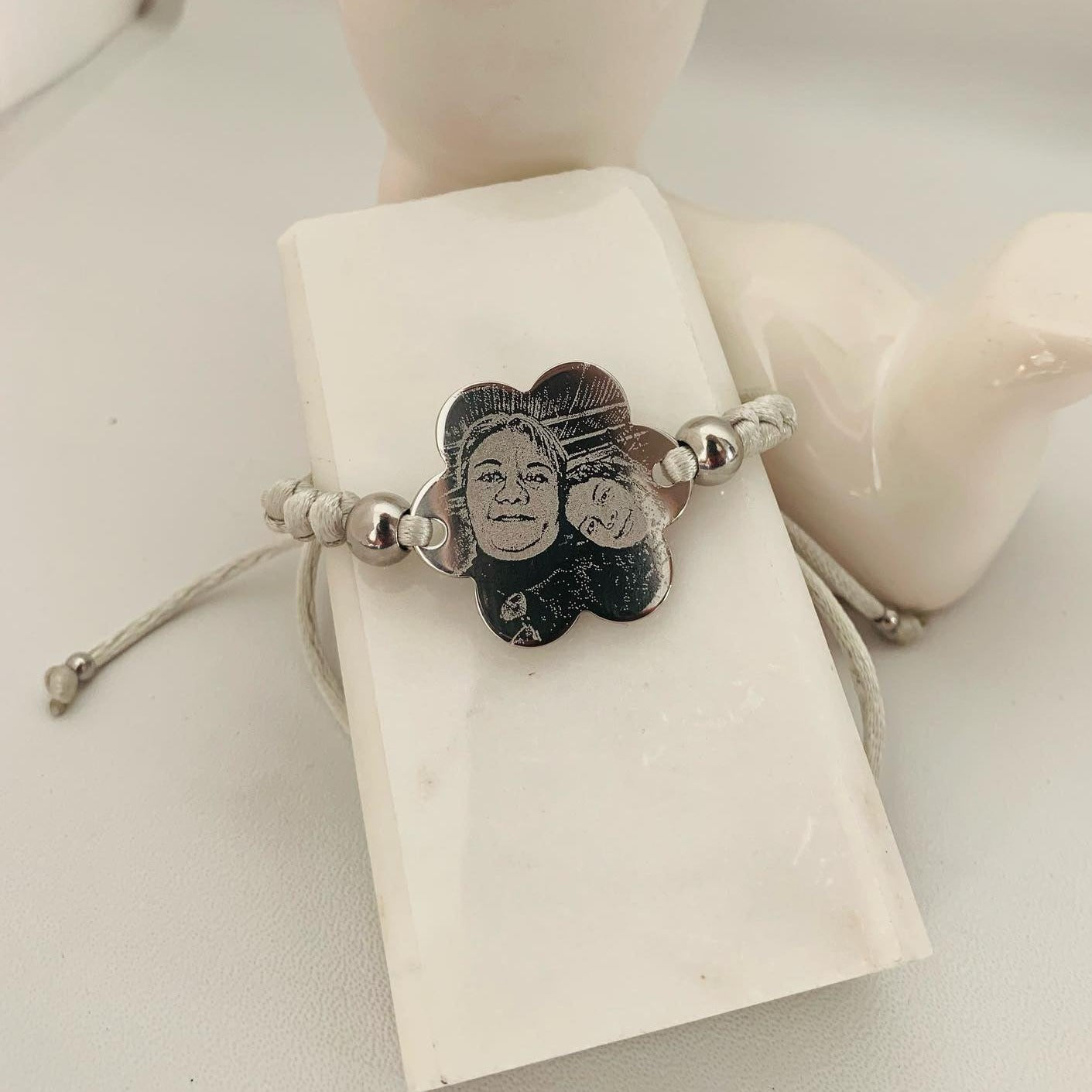 Hilo dije (fotografía)