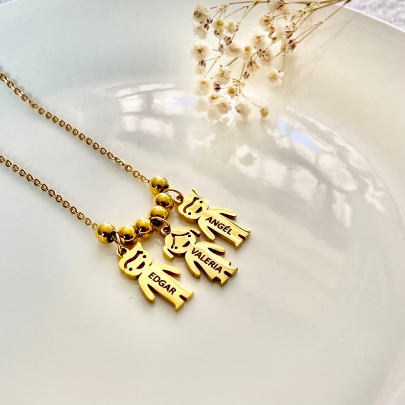 Collar Niño-Niña Dorado